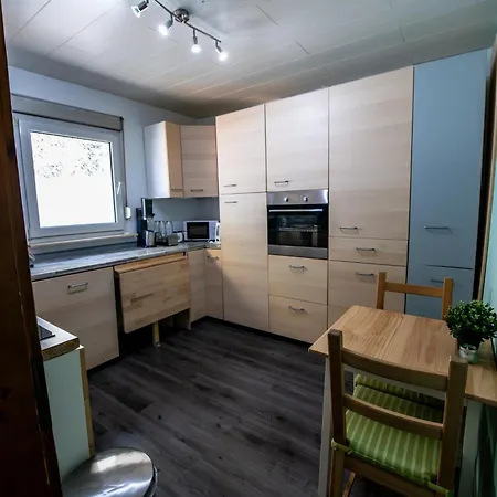 Apartment Schoene In Ruhiger Lage