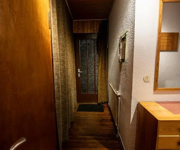 Schoene In Ruhiger Lage Apartmán *